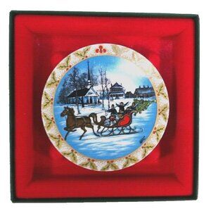 ANNA-PERENNA Happy Hartz 3.25" handing porcelain disc, numbered C1618/5000